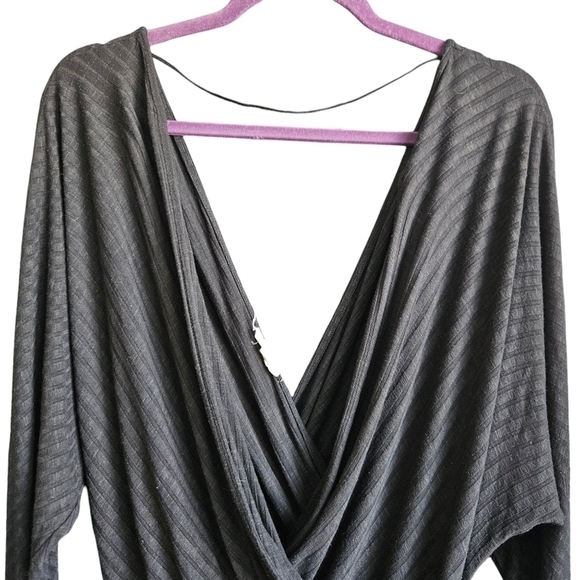 Free People East Coast Black Long Sleeve Wrap Sz Medium - Picture 6 of 10